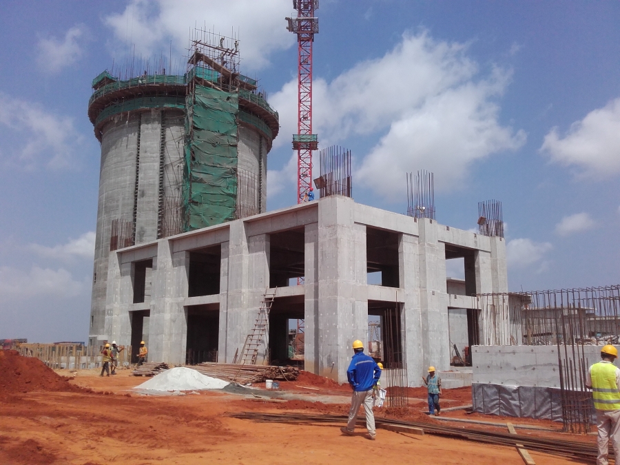 Das Zementwerk in Angola entsteht.