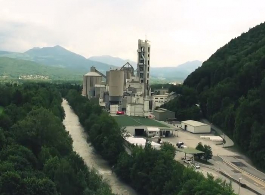 The cement plant in Gartenau.